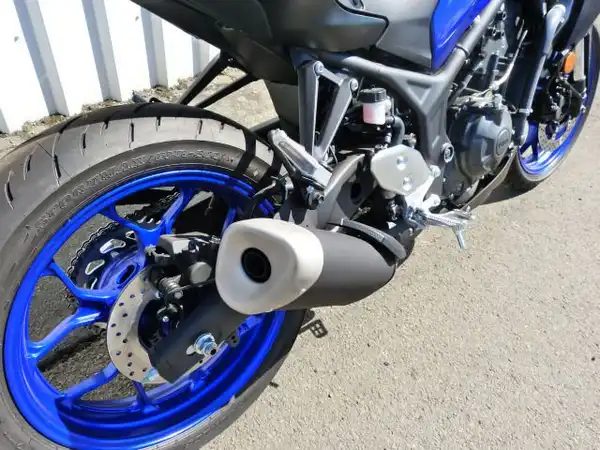 YAMAHA MT-03 (8/8)