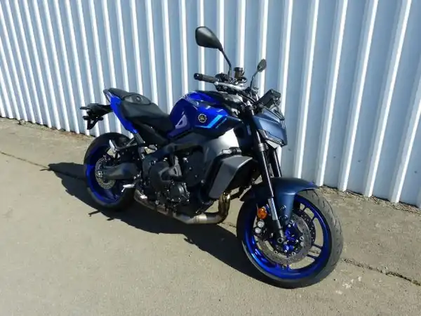YAMAHA MT-09 YAMT (2/9)
