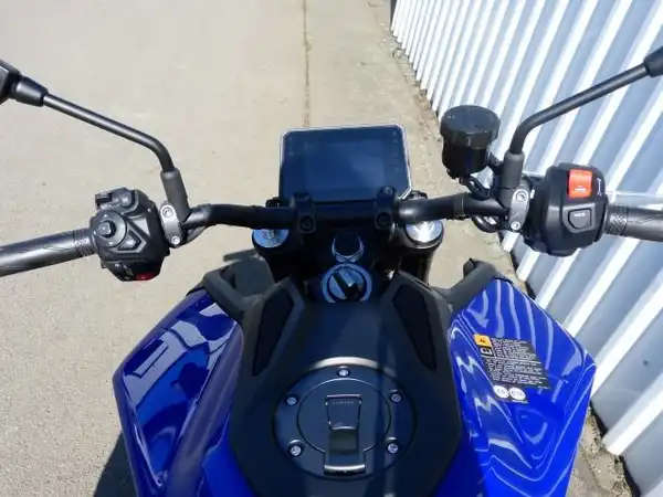 YAMAHA MT-09 YAMT (6/9)