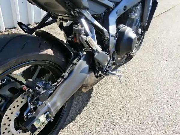 YAMAHA MT-09 (9/9)