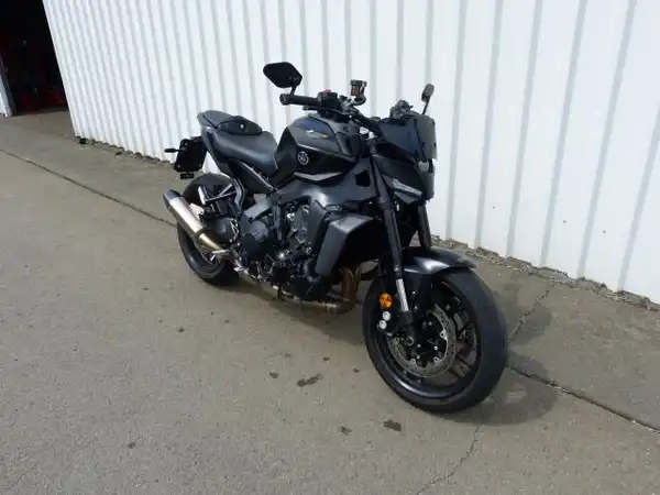 YAMAHA MT-09 YAMT (2/9)