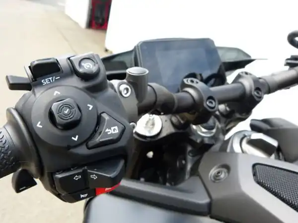 YAMAHA MT-09 YAMT (5/9)