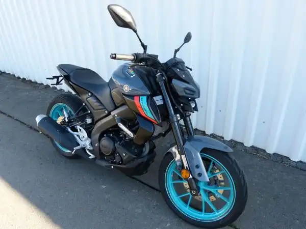 YAMAHA MT-125 (2/9)