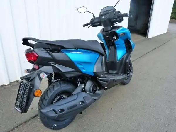 YAMAHA RAYZR (4/8)