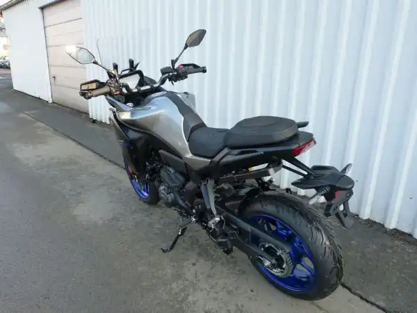YAMAHA TRACER (3/11)