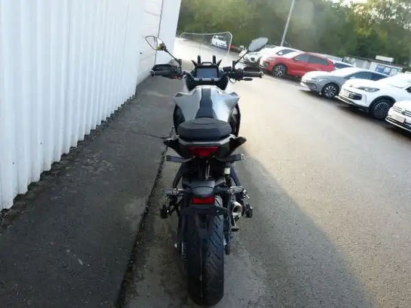YAMAHA TRACER (6/11)
