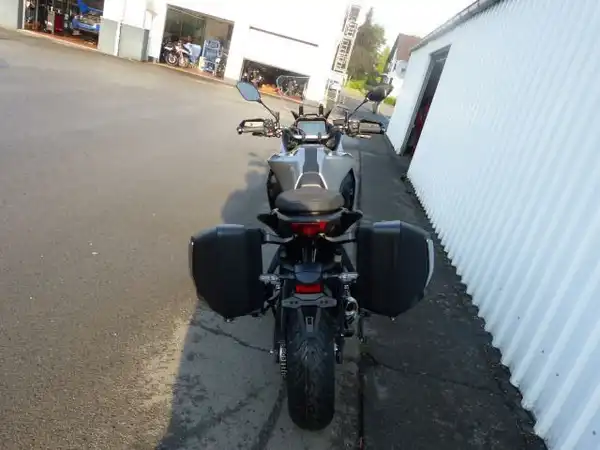 YAMAHA TRACER (4/9)