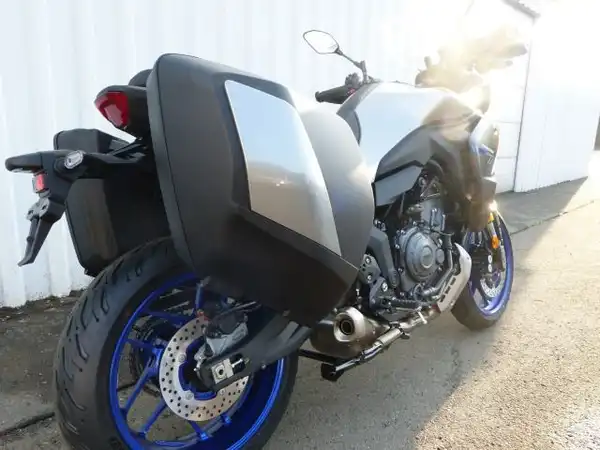 YAMAHA TRACER (9/9)