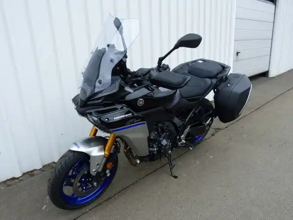 YAMAHA TRACER 9 (1/12)