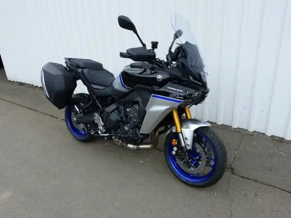 YAMAHA TRACER 9 (2/12)