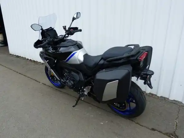 YAMAHA TRACER 9 (3/12)