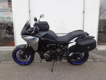 YAMAHA TRACER 7 (1/10)