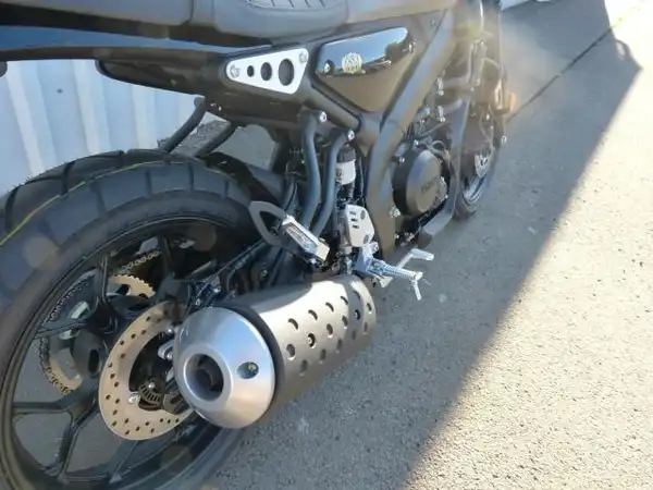 YAMAHA XSR 125 (8/8)