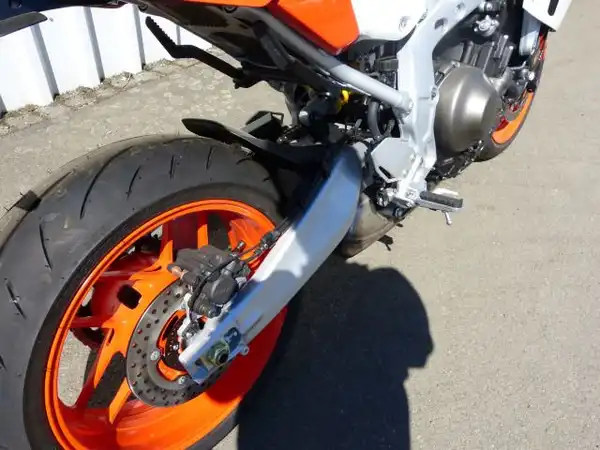 YAMAHA XSR 900 (8/8)