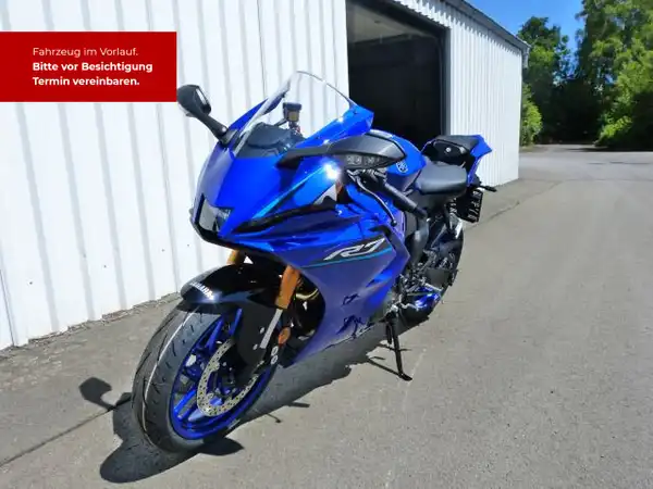 YAMAHA YZF-R7 (1/8)