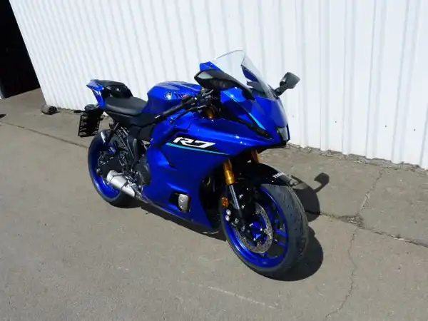 YAMAHA YZF-R7 (2/8)