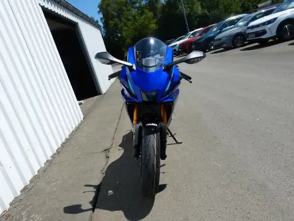 YAMAHA YZF-R7 (4/8)