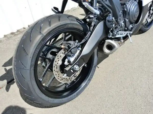 YAMAHA YZF-R7 (9/9)